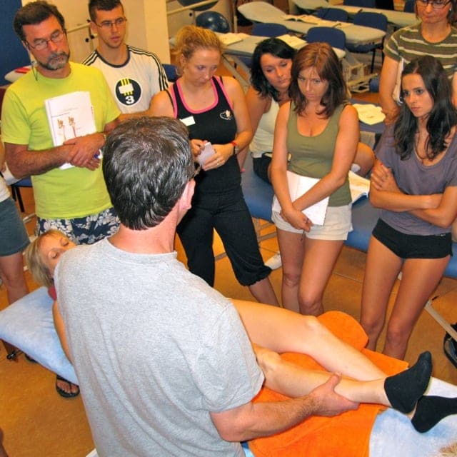 Bill Huhn Trigger Point in Poland Bill with demo quadriceps Trigger Point Therapy in Poland