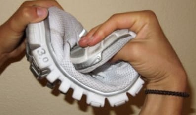 flexible flexible Traditional Shoes vs. Minimalist Shoes