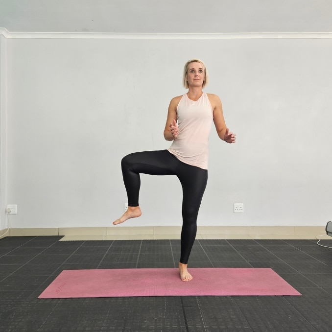 Single Leg Hip Circles Exercises For Injuries