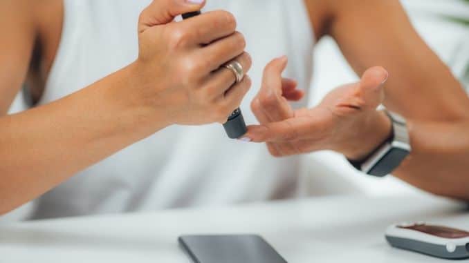 self-testing-blood-glucose-levels