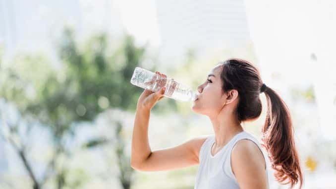 Benefits Of Drinking Water -Hydration tips for athletes