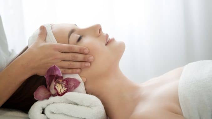 Facial-Massage