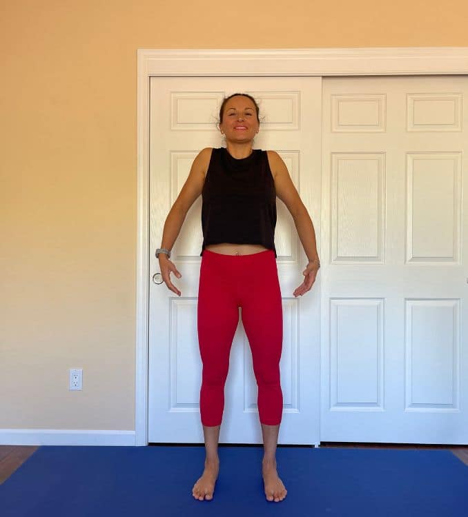 Shoulder Rolls_2 Body and Mind with Bodyweight Workout