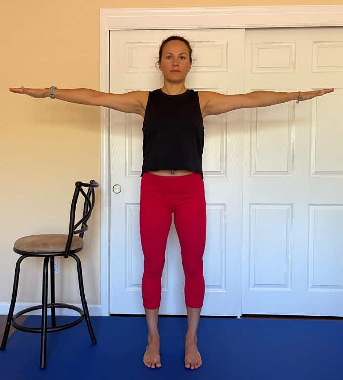 Arm Pulses Body and Mind with Bodyweight Workout