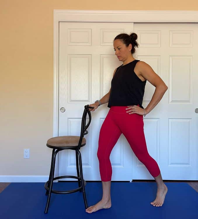 Knee Dives3 Body and Mind with Bodyweight Workout