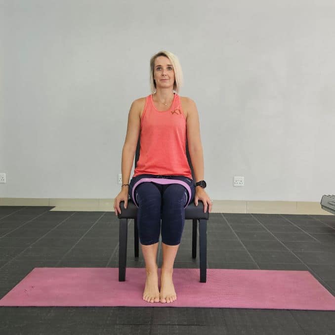 seated leg abduction - start