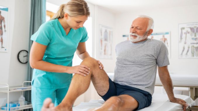 treatment for knee pain - knee pain squats and lunges